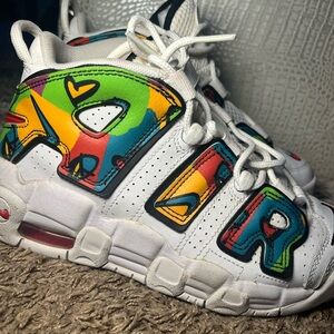 Nike Air More Uptempo Peace Love